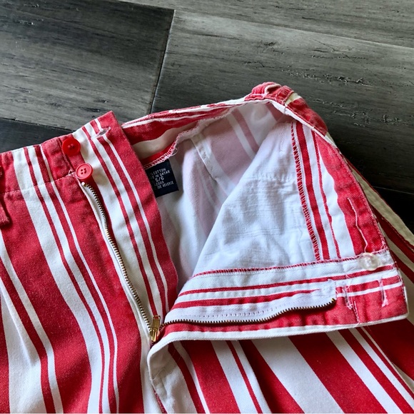 Vintage 1990s Basic Editions High Rise Pleated Red & White Striped Shorts - Picture 11 of 11